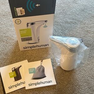 Simplehuman White Automatic Soap Dispenser gel soap sanitizer